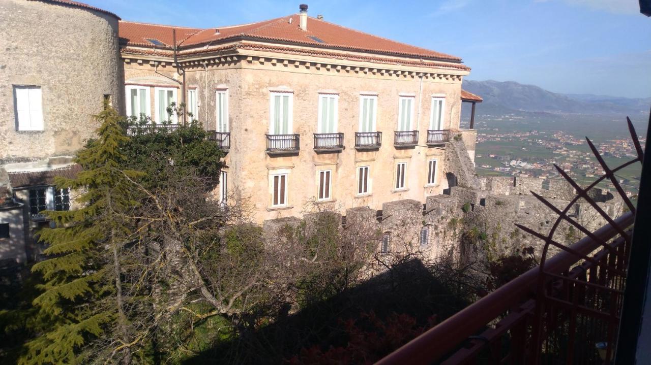 Hotel La Congiura Dei Baroni 테지아노 외부 사진