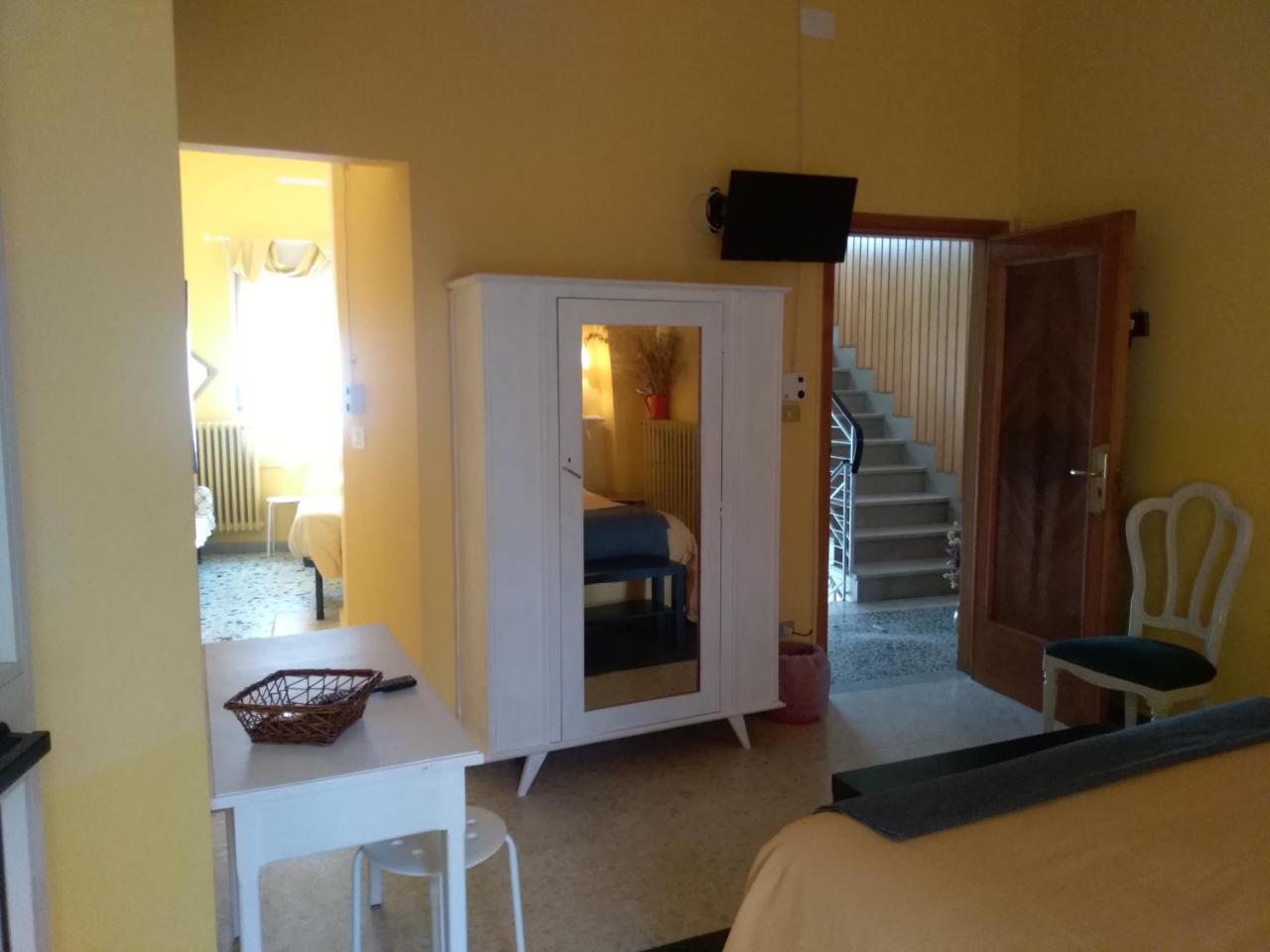 Hotel La Congiura Dei Baroni 테지아노 외부 사진