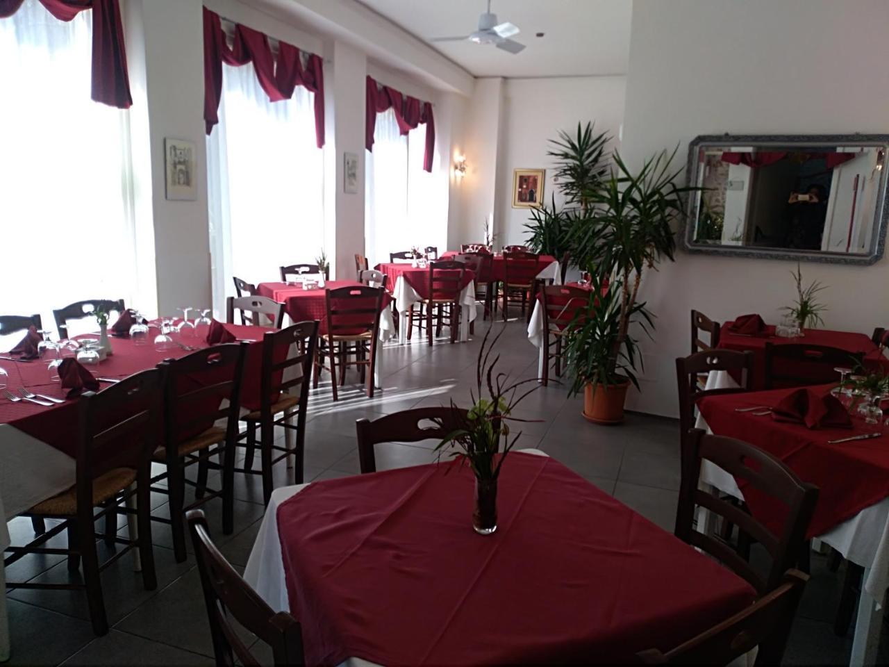 Hotel La Congiura Dei Baroni 테지아노 외부 사진