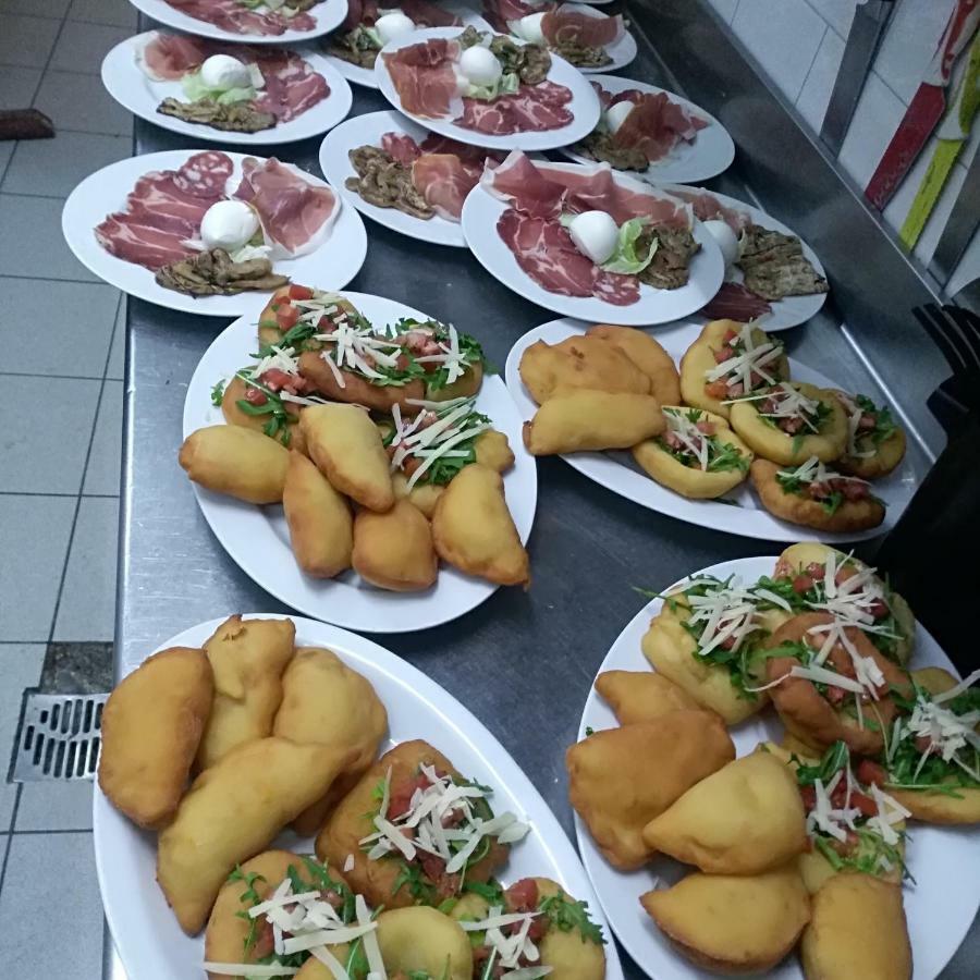Hotel La Congiura Dei Baroni 테지아노 외부 사진